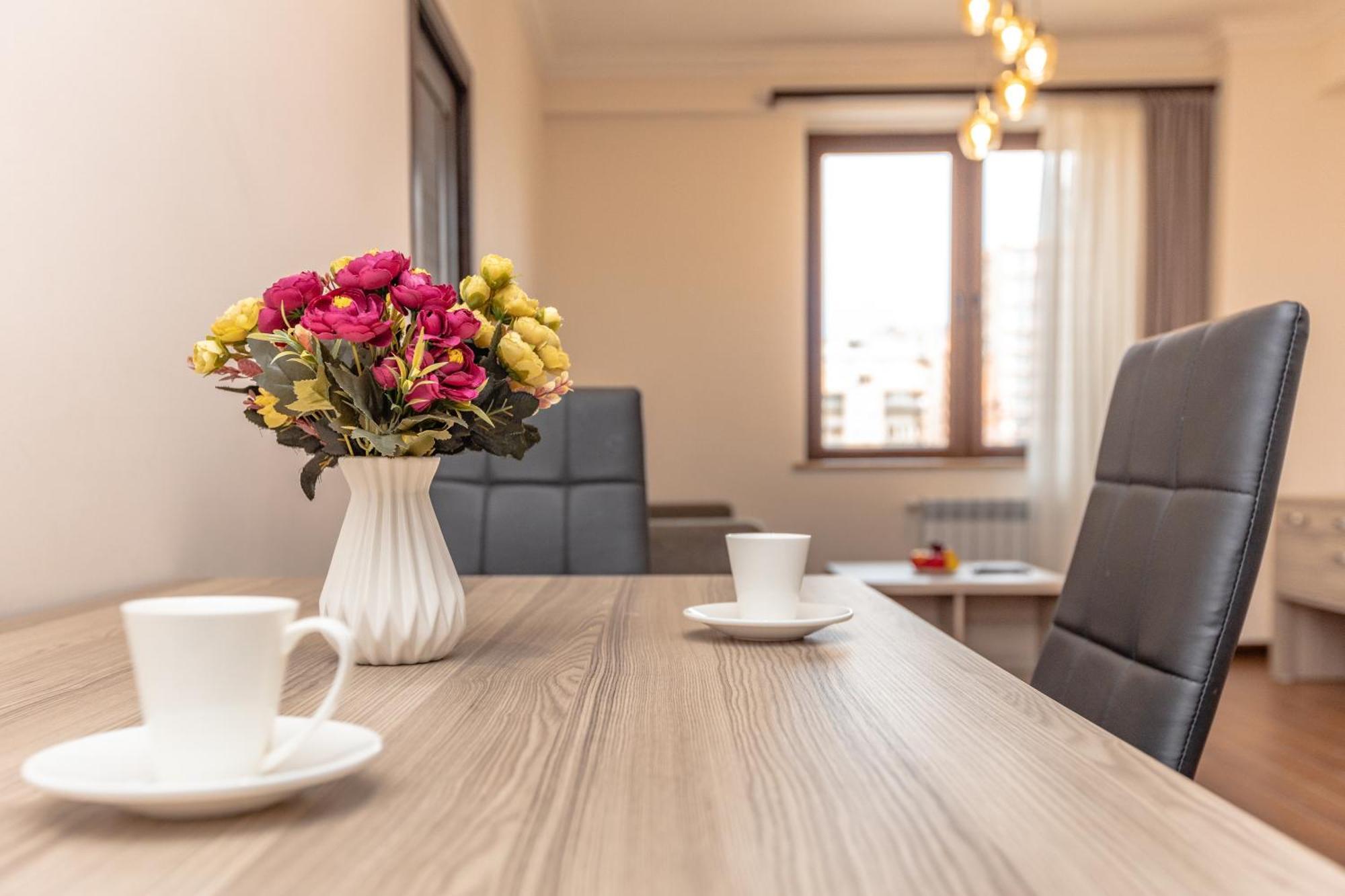 Stay Inn-Apartments On Buzand 17 Erywań Zewnętrze zdjęcie